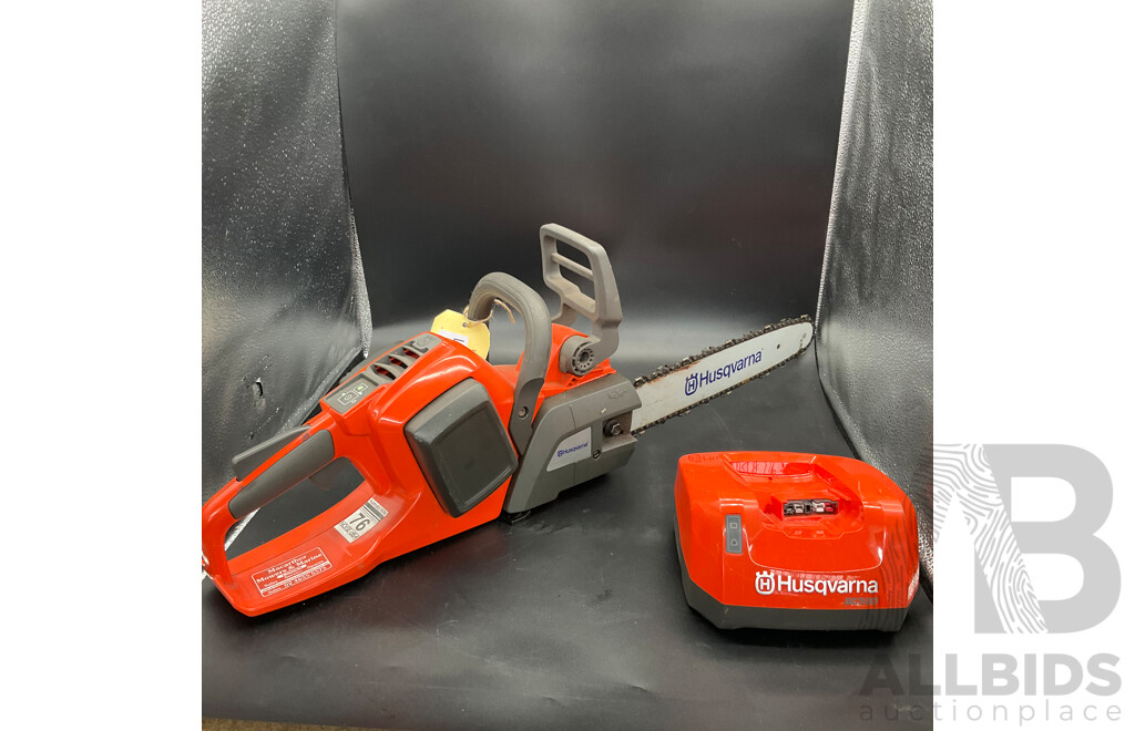 HUSQVARNA 536 LiXP Battery-Powered Chainsaw & Battery Charger