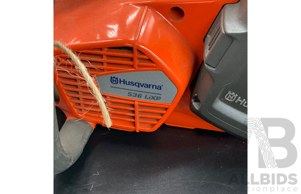 HUSQVARNA 536 LiXP Battery-Powered Chainsaw & Battery Charger