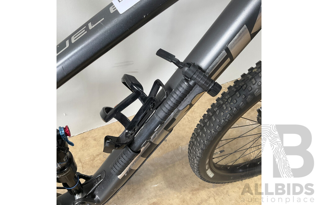 TREK Fuel EX Mountain Bike