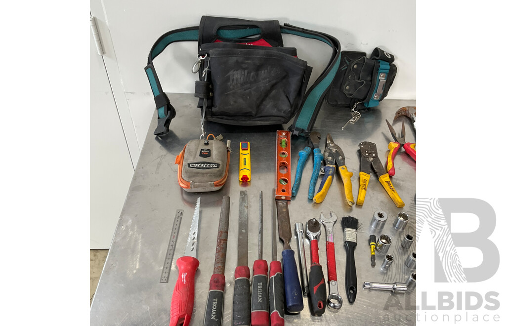 Assortment of Electrical Trade Tools & Accessories (Milwawkee, Trojan, Wiha)