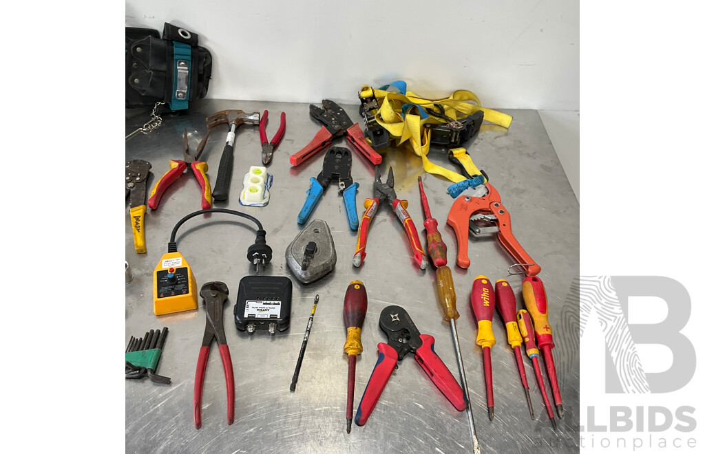 Assortment of Electrical Trade Tools & Accessories (Milwawkee, Trojan, Wiha)