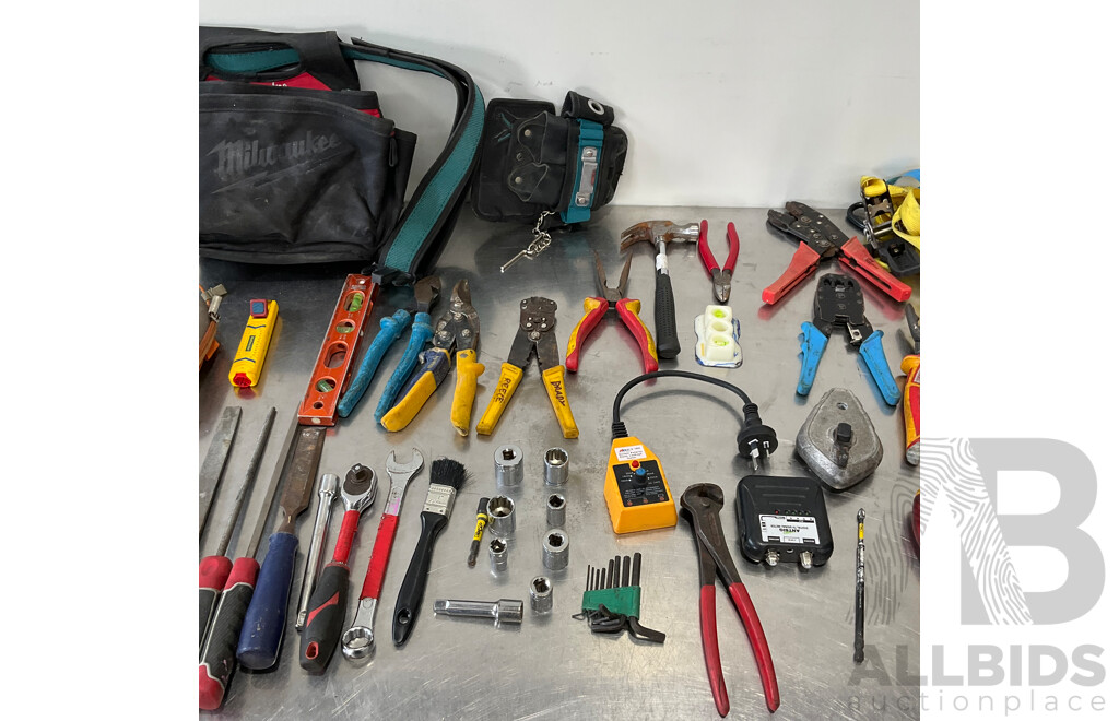 Assortment of Electrical Trade Tools & Accessories (Milwawkee, Trojan, Wiha)