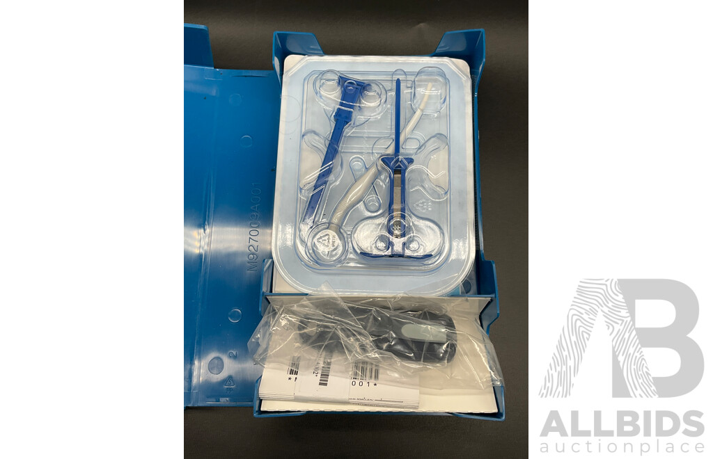 MEDTRONIC Reveal LINQ (LNQ11 / PA96000) Insertable Cardiac Monitor (ICM)