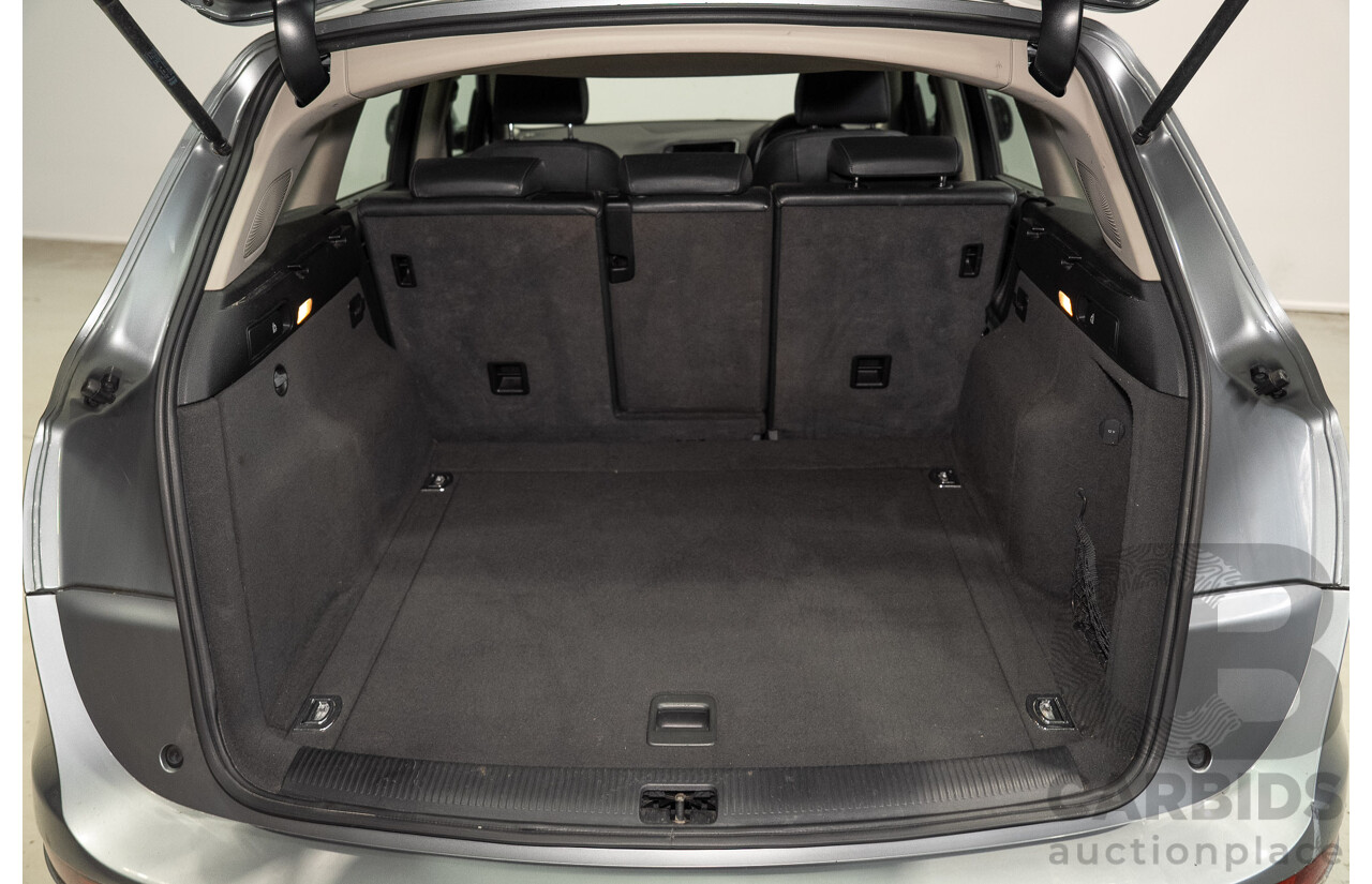 04/2010 Audi Q5 3.0 TDI Quattro AWD 8R MY10 4d Wagon Grey 3.0L
