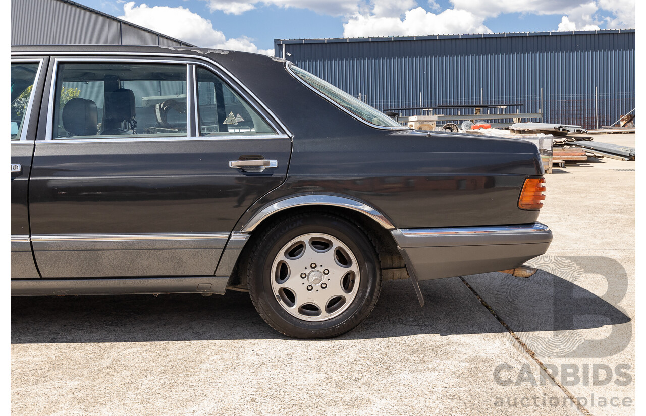 6/1989 Mercedes-Benz 560 SEL W126 4d Sedan Grey V8 5.5L