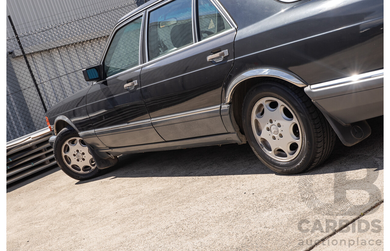 6/1989 Mercedes-Benz 560 SEL W126 4d Sedan Grey V8 5.5L