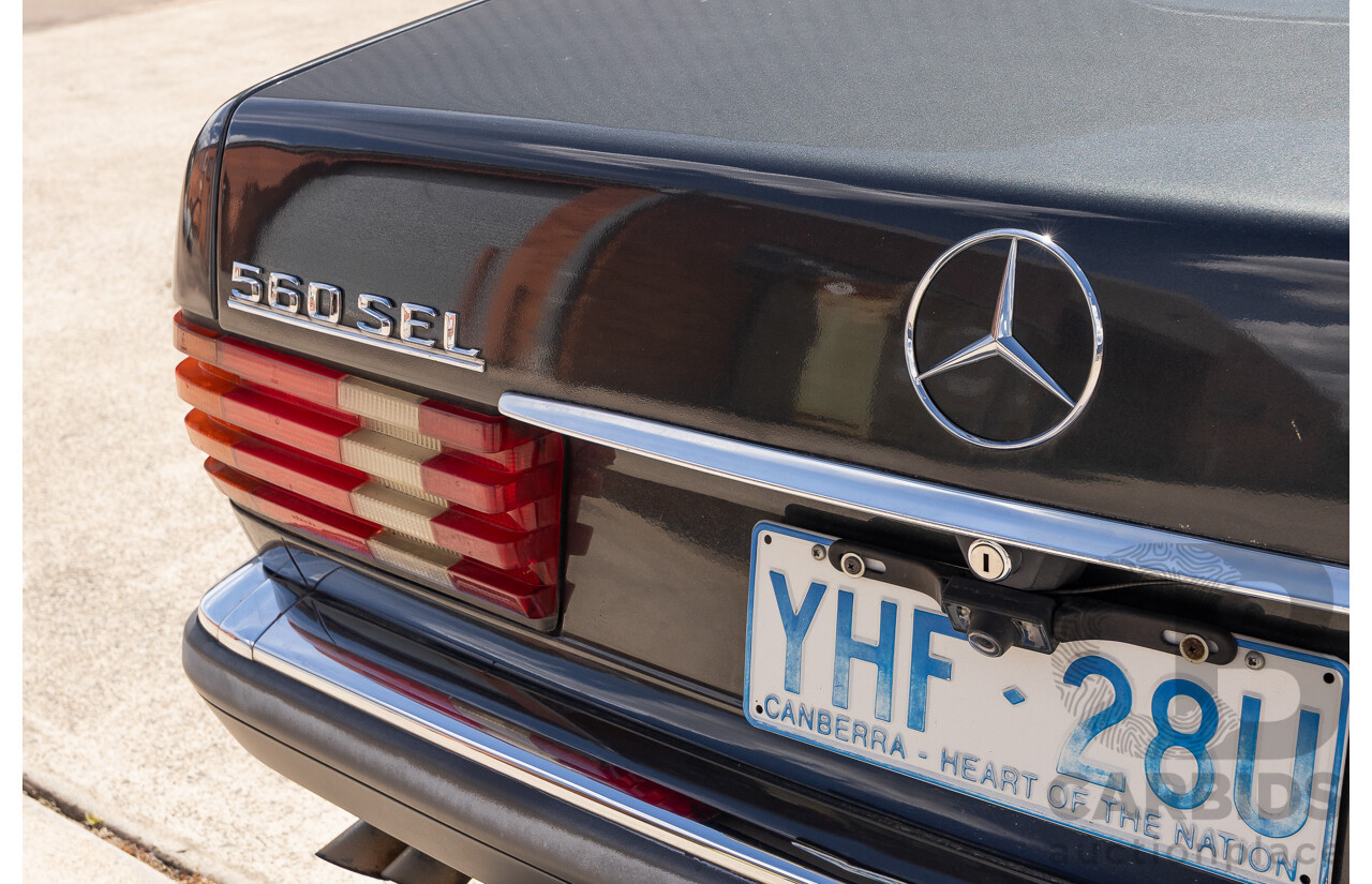 6/1989 Mercedes-Benz 560 SEL W126 4d Sedan Grey V8 5.5L