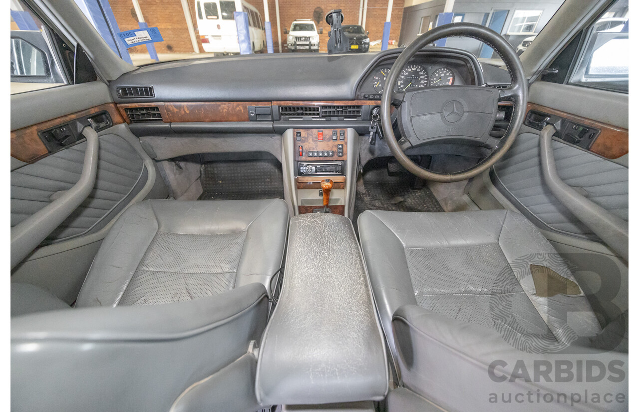 6/1989 Mercedes-Benz 560 SEL W126 4d Sedan Grey V8 5.5L