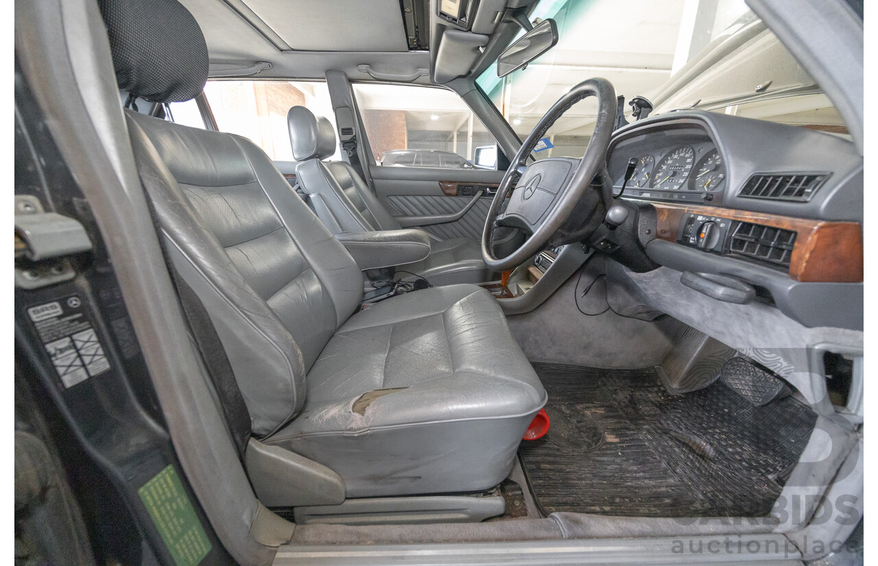 6/1989 Mercedes-Benz 560 SEL W126 4d Sedan Grey V8 5.5L