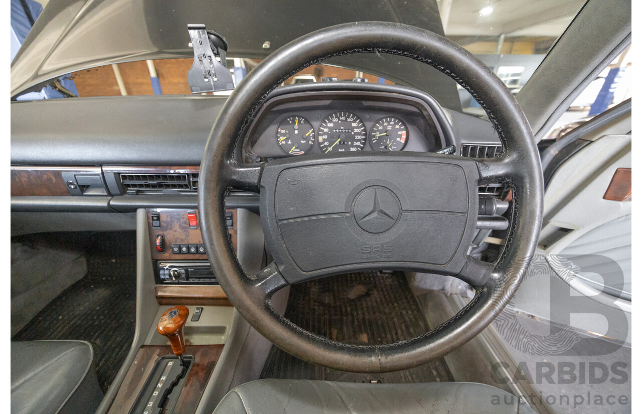 6/1989 Mercedes-Benz 560 SEL W126 4d Sedan Grey V8 5.5L