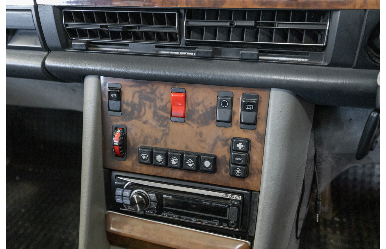 6/1989 Mercedes-Benz 560 SEL W126 4d Sedan Grey V8 5.5L