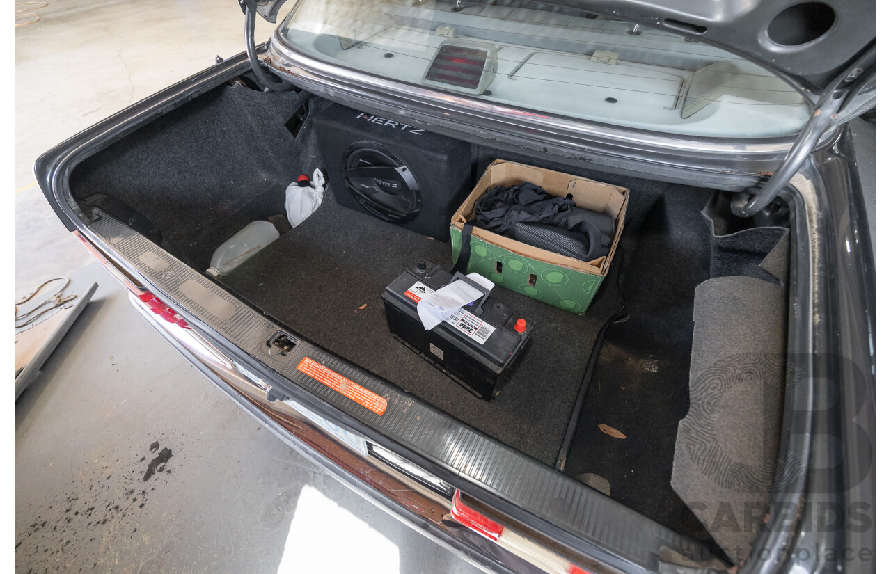 6/1989 Mercedes-Benz 560 SEL W126 4d Sedan Grey V8 5.5L