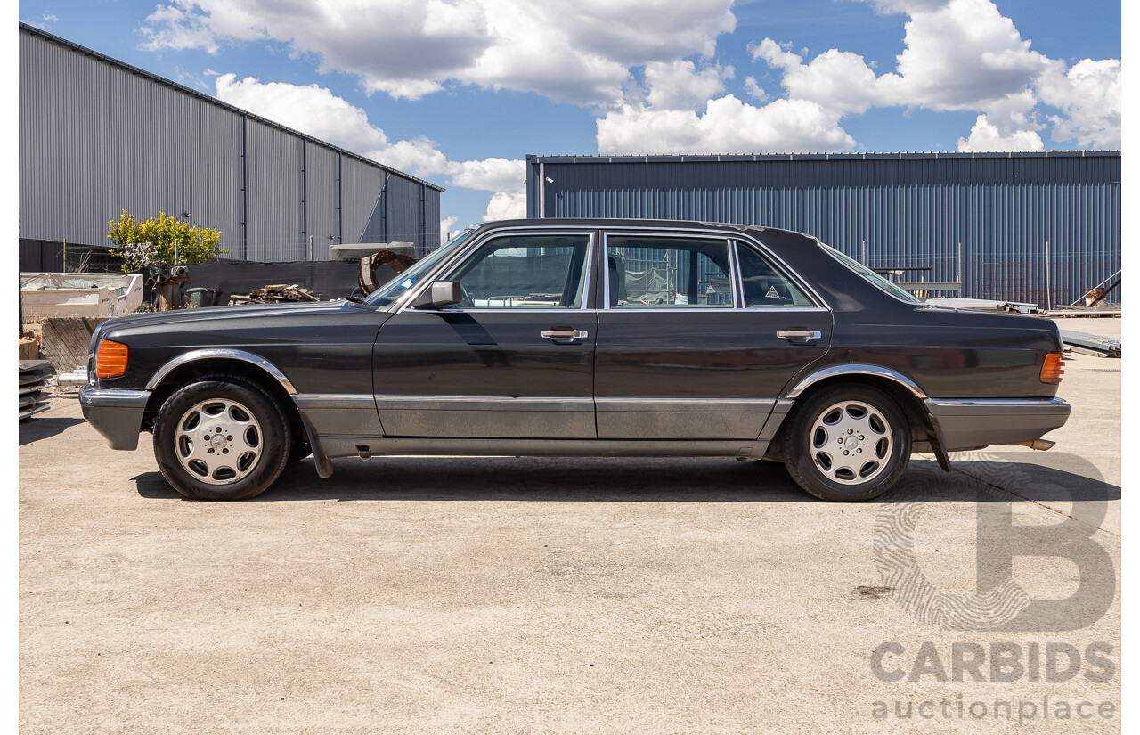 6/1989 Mercedes-Benz 560 SEL W126 4d Sedan Grey V8 5.5L