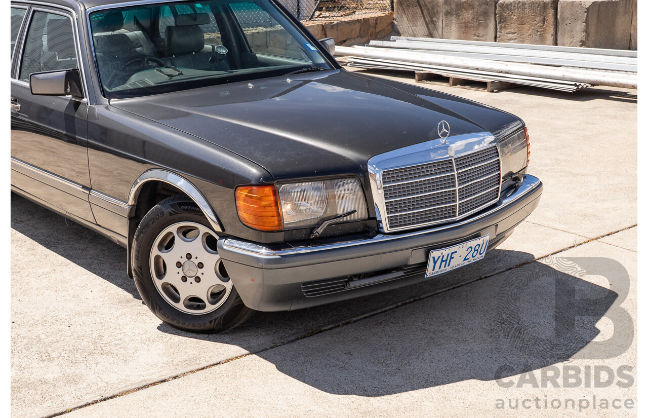 6/1989 Mercedes-Benz 560 SEL W126 4d Sedan Grey V8 5.5L