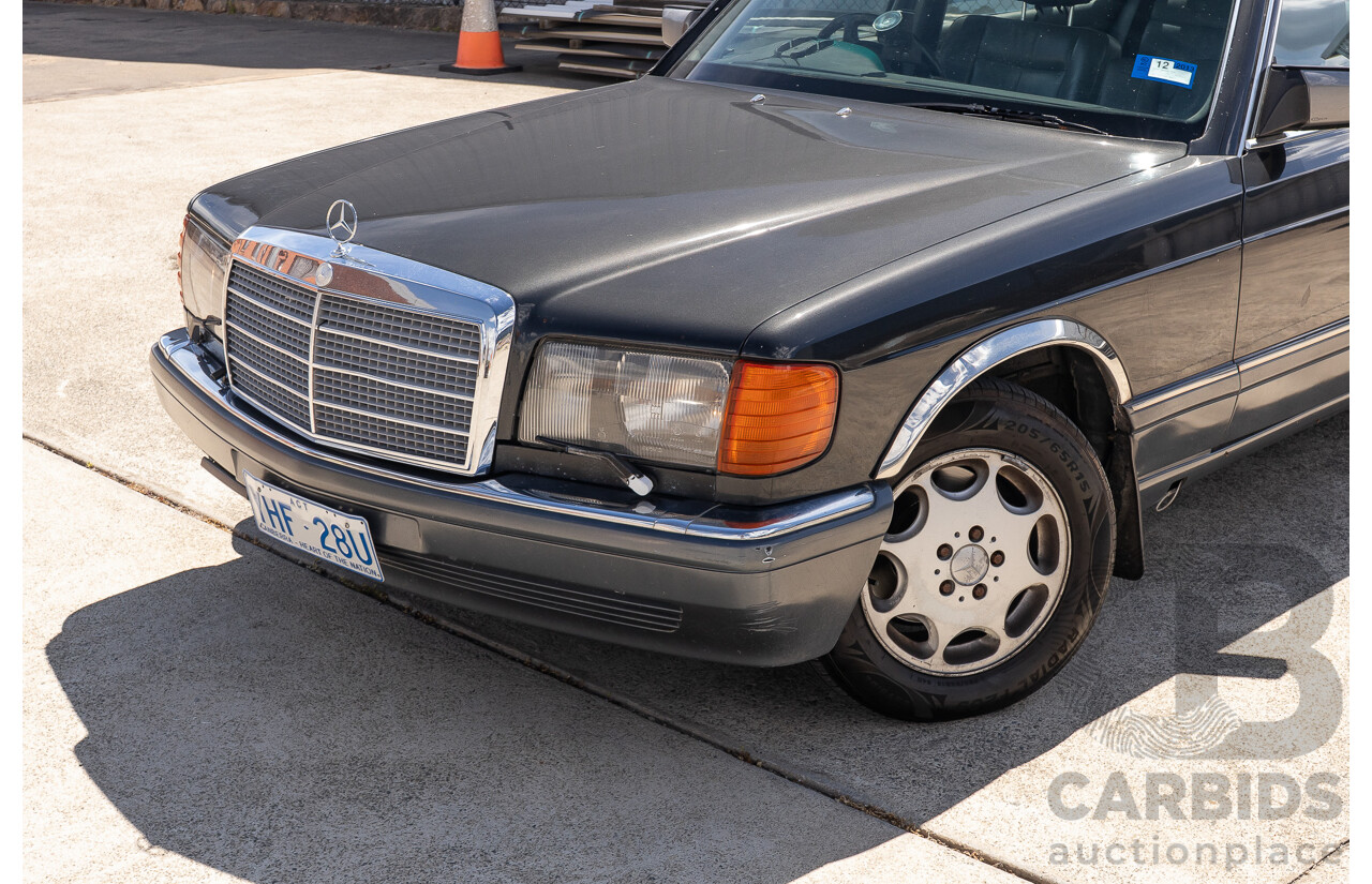 6/1989 Mercedes-Benz 560 SEL W126 4d Sedan Grey V8 5.5L