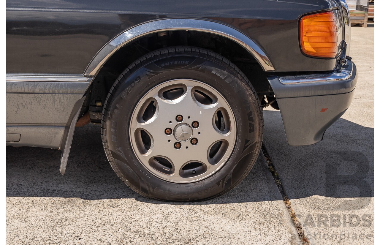 6/1989 Mercedes-Benz 560 SEL W126 4d Sedan Grey V8 5.5L