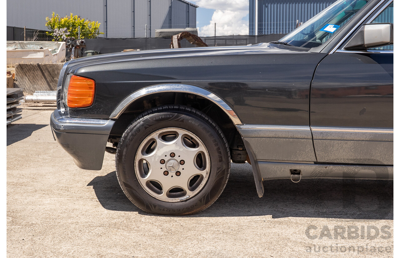 6/1989 Mercedes-Benz 560 SEL W126 4d Sedan Grey V8 5.5L
