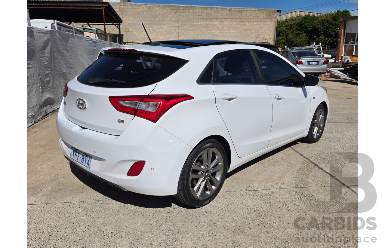 04/2016 Hyundai I30 SR Premium GD3 SERIES 2 5D Hatchback White 2.0L