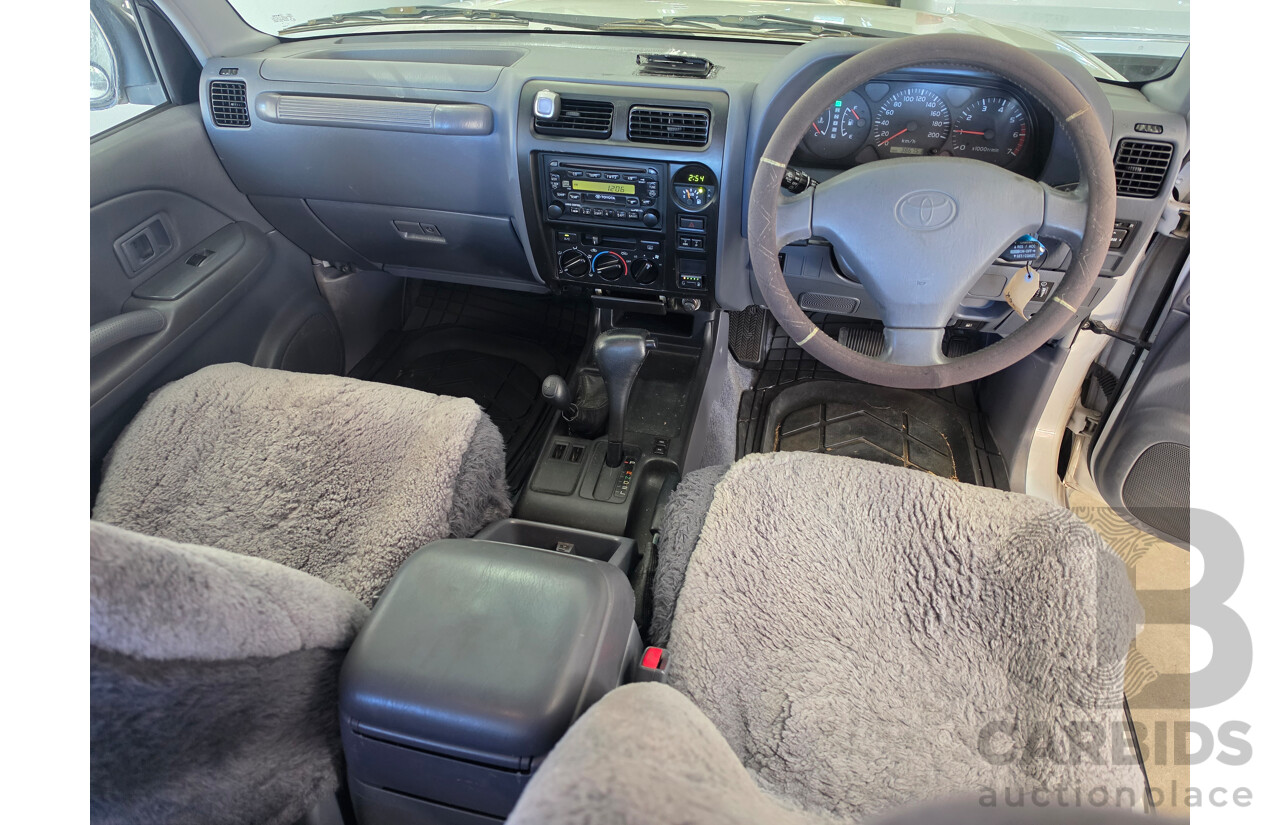 01/2002 Toyota Landcruiser Prado GXL (4x4) VZJ95R 4d Wagon Silver 3.4L - Dual Fuel