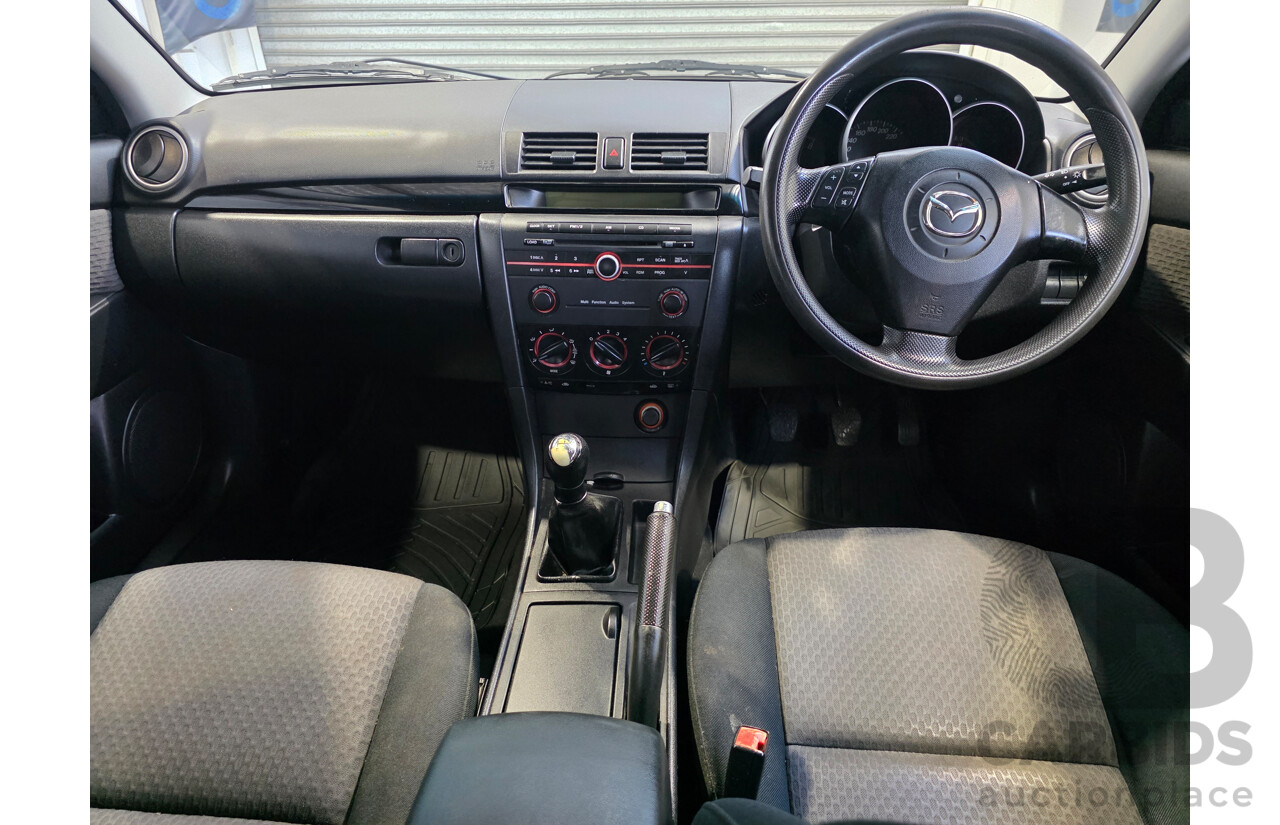 04/2006 Mazda 3 MAXX FWD BK 4d Sedan Grey 2.0L
