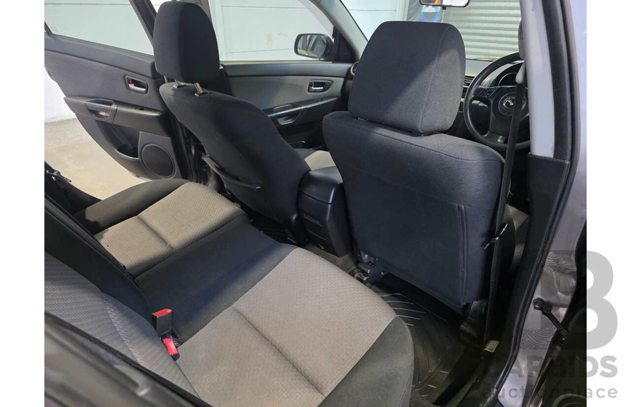 04/2006 Mazda 3 MAXX FWD BK 4d Sedan Grey 2.0L