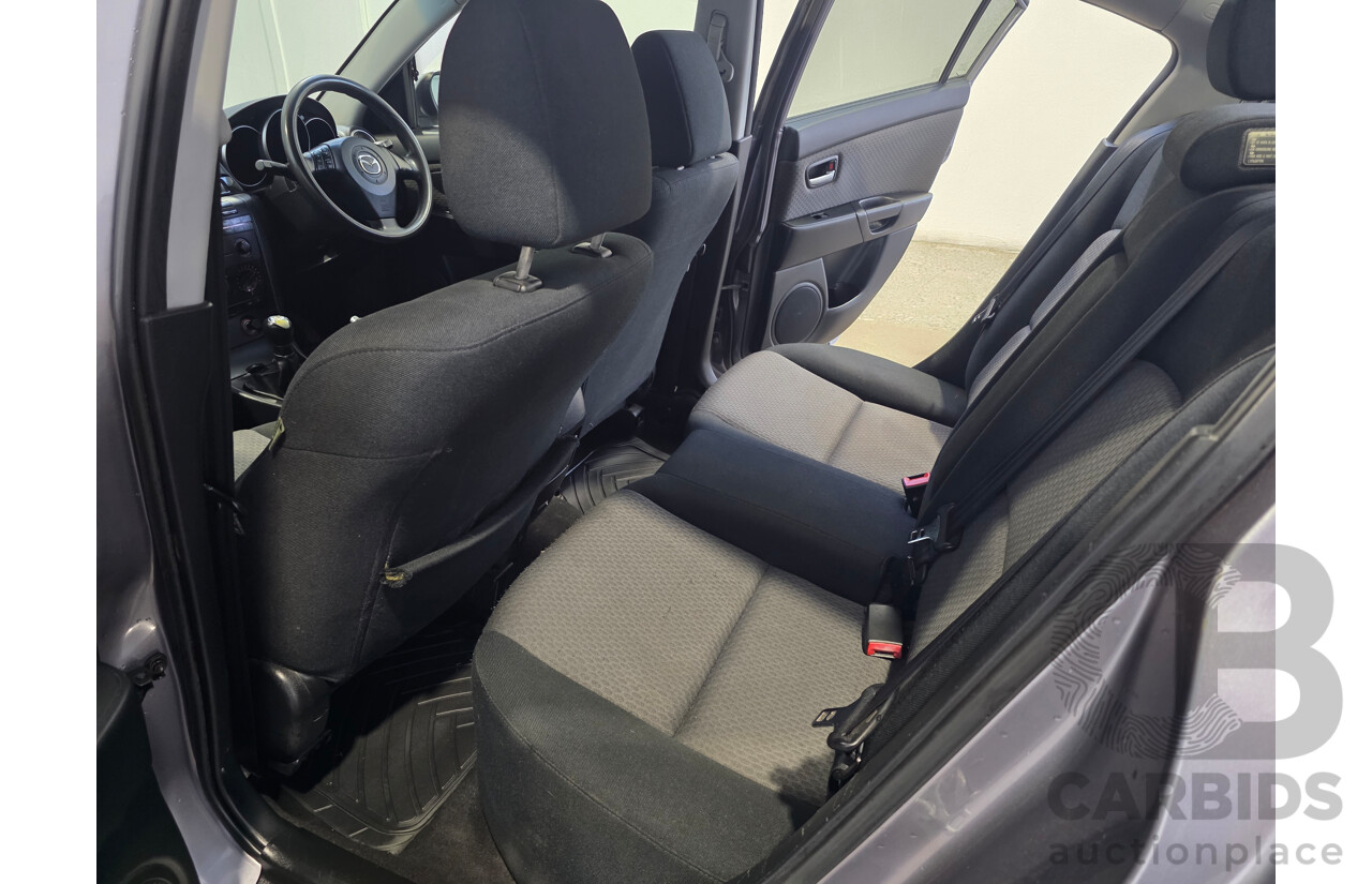 04/2006 Mazda 3 MAXX FWD BK 4d Sedan Grey 2.0L