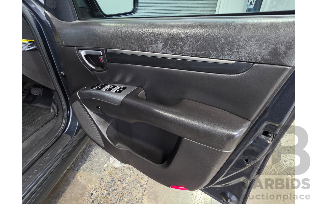 04/2012 Hyundai Santa Fe TRAIL CRDi (4x4) CM MY12 4d Wagon Grey 2.2L