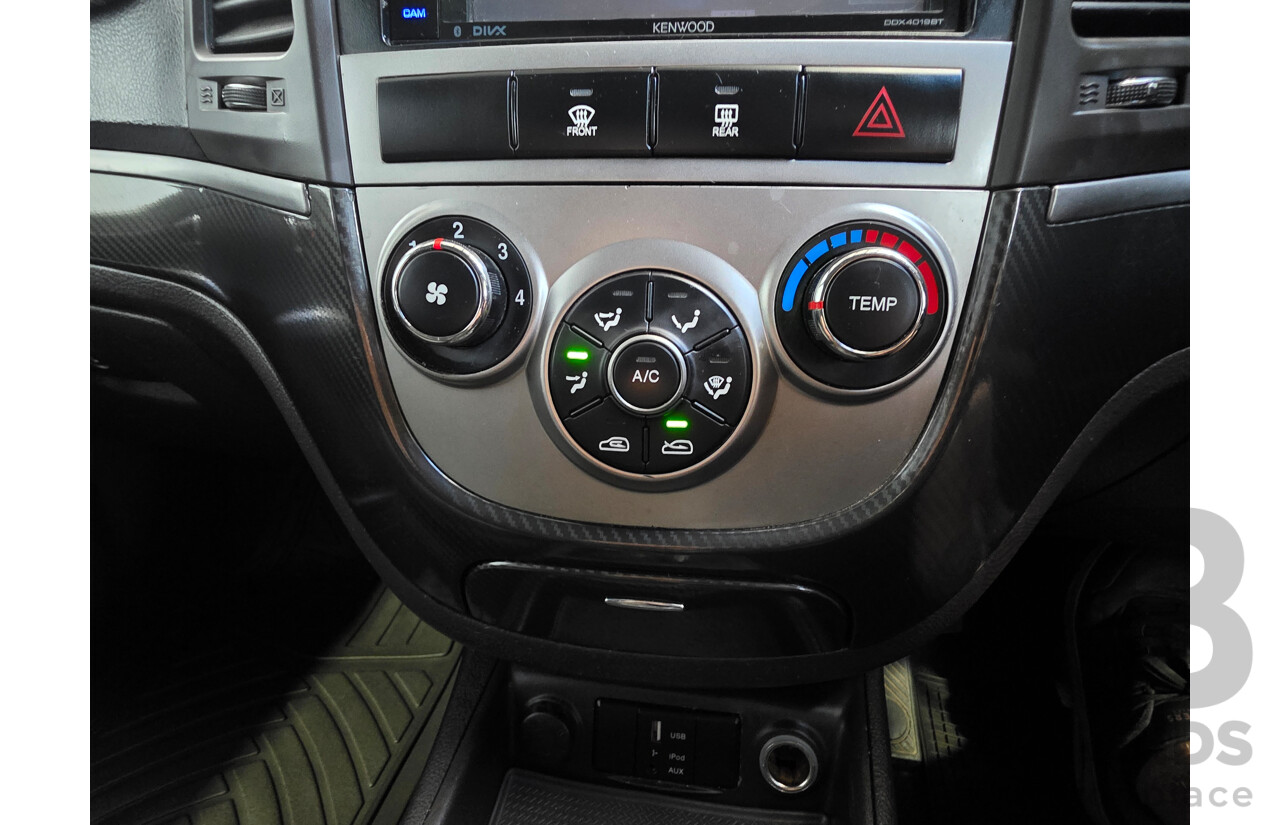 04/2012 Hyundai Santa Fe TRAIL CRDi (4x4) CM MY12 4d Wagon Grey 2.2L