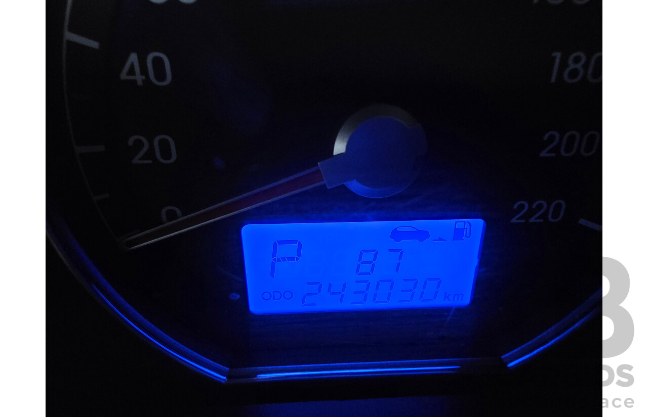 04/2012 Hyundai Santa Fe TRAIL CRDi (4x4) CM MY12 4d Wagon Grey 2.2L