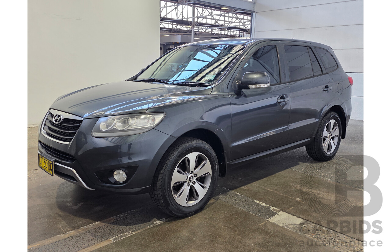 04/2012 Hyundai Santa Fe TRAIL CRDi (4x4) CM MY12 4d Wagon Grey 2.2L
