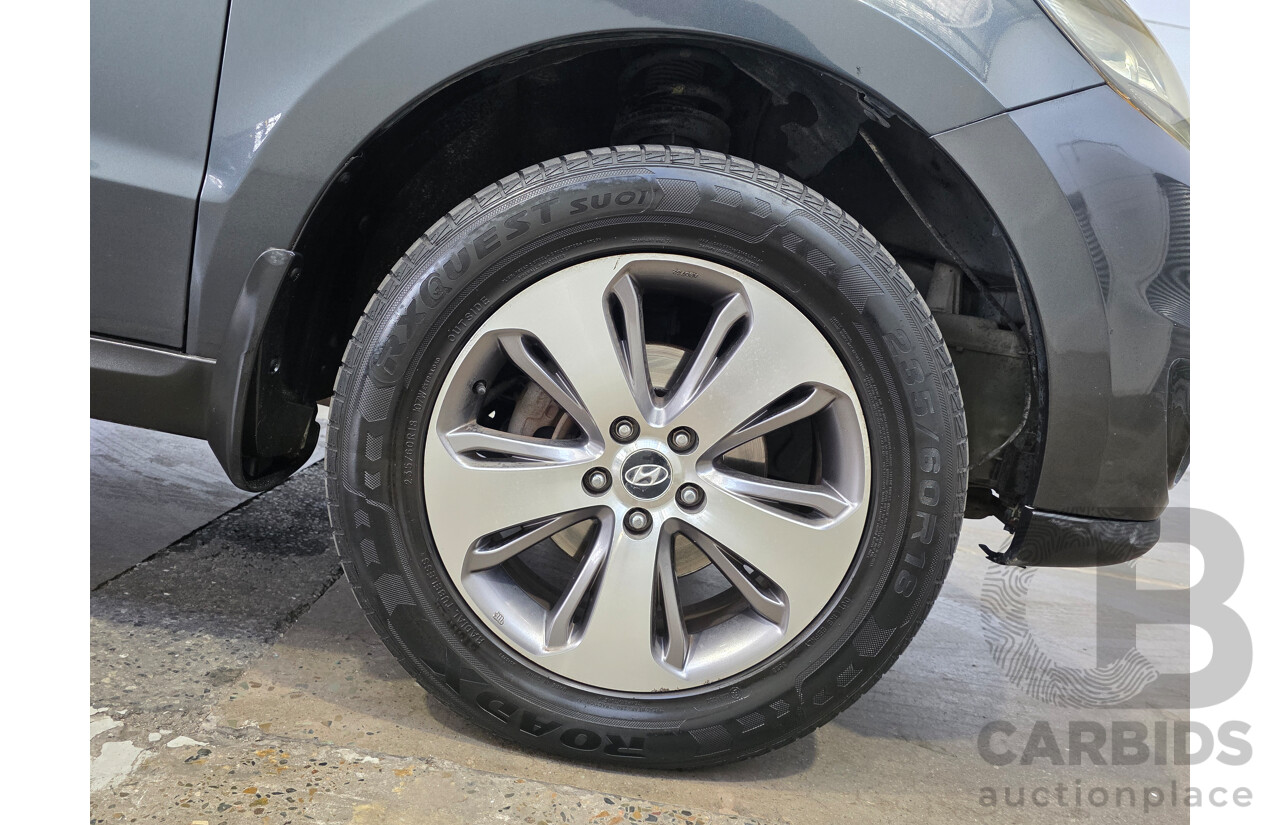 04/2012 Hyundai Santa Fe TRAIL CRDi (4x4) CM MY12 4d Wagon Grey 2.2L