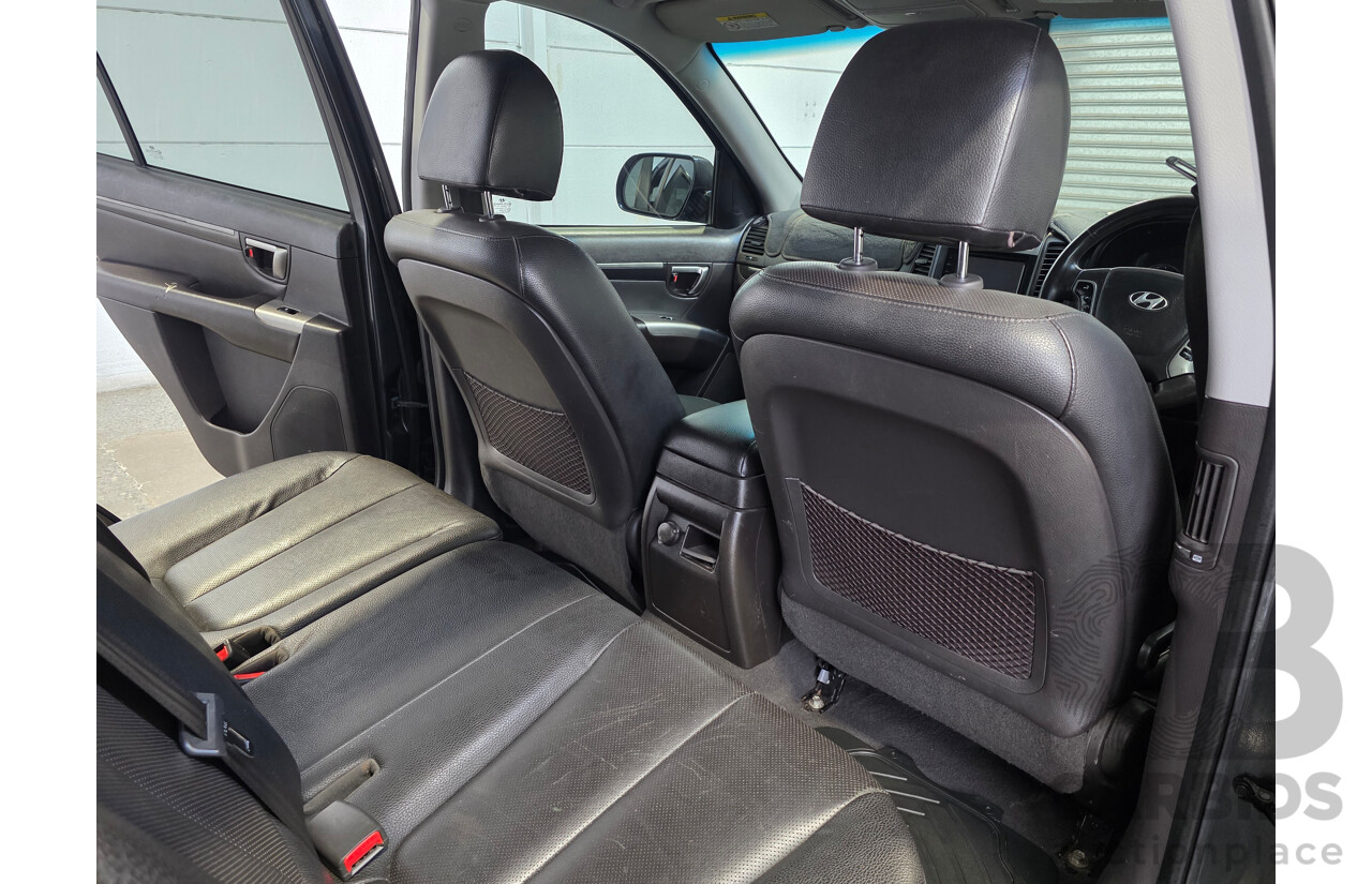04/2012 Hyundai Santa Fe TRAIL CRDi (4x4) CM MY12 4d Wagon Grey 2.2L
