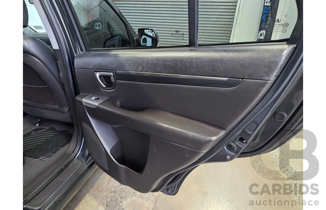 04/2012 Hyundai Santa Fe TRAIL CRDi (4x4) CM MY12 4d Wagon Grey 2.2L