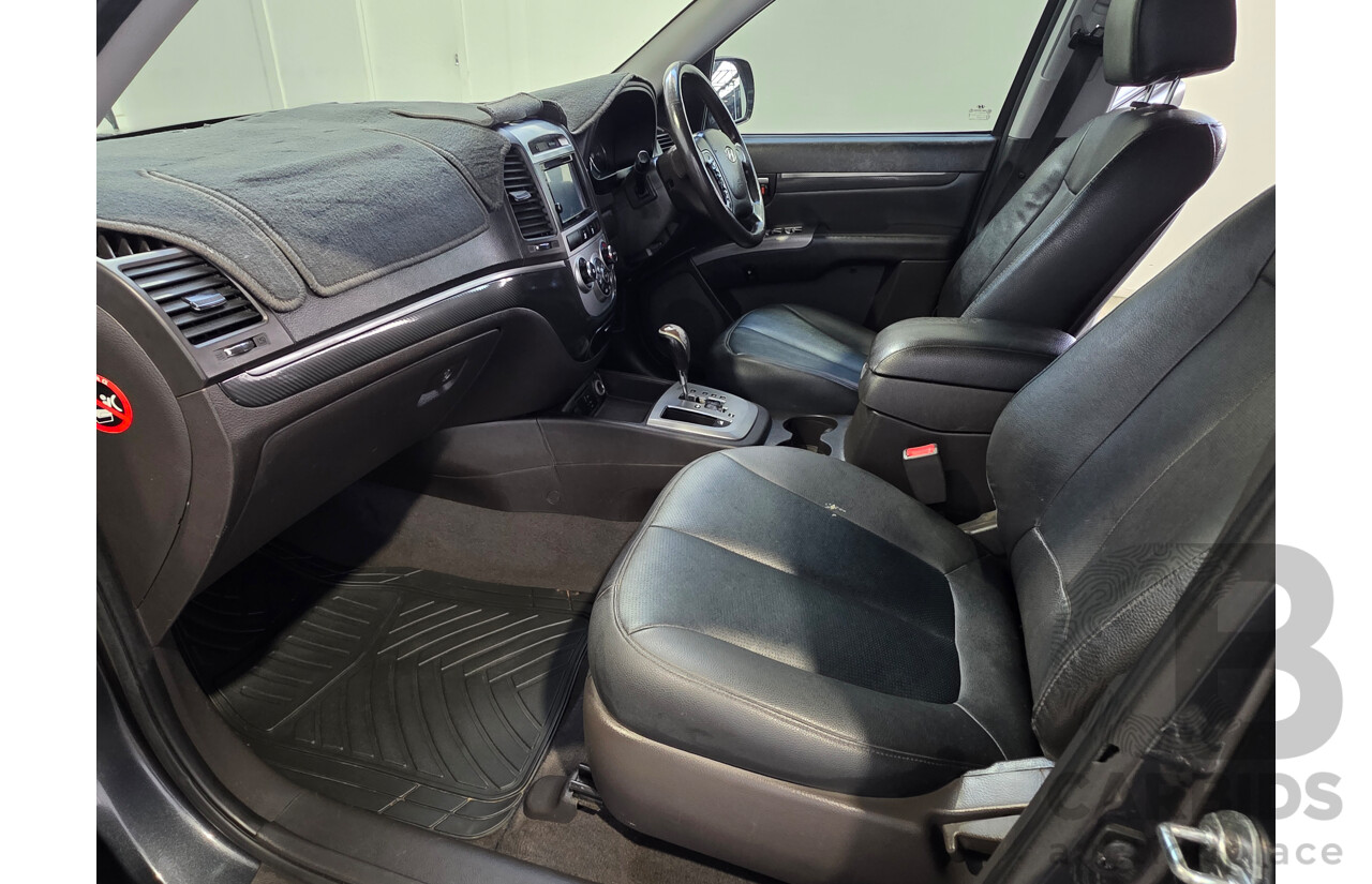 04/2012 Hyundai Santa Fe TRAIL CRDi (4x4) CM MY12 4d Wagon Grey 2.2L