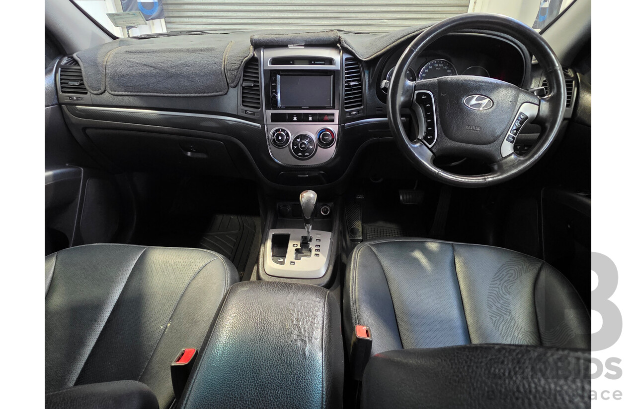 04/2012 Hyundai Santa Fe TRAIL CRDi (4x4) CM MY12 4d Wagon Grey 2.2L