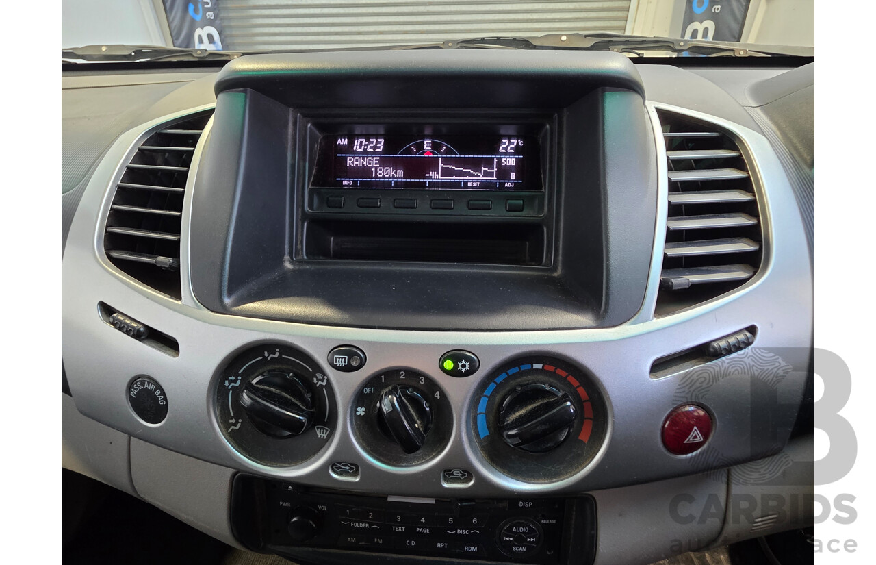 08/2011 Mitsubishi Triton GLX-R (4x4) MN MY11 Double Cab Utility White 2.5L