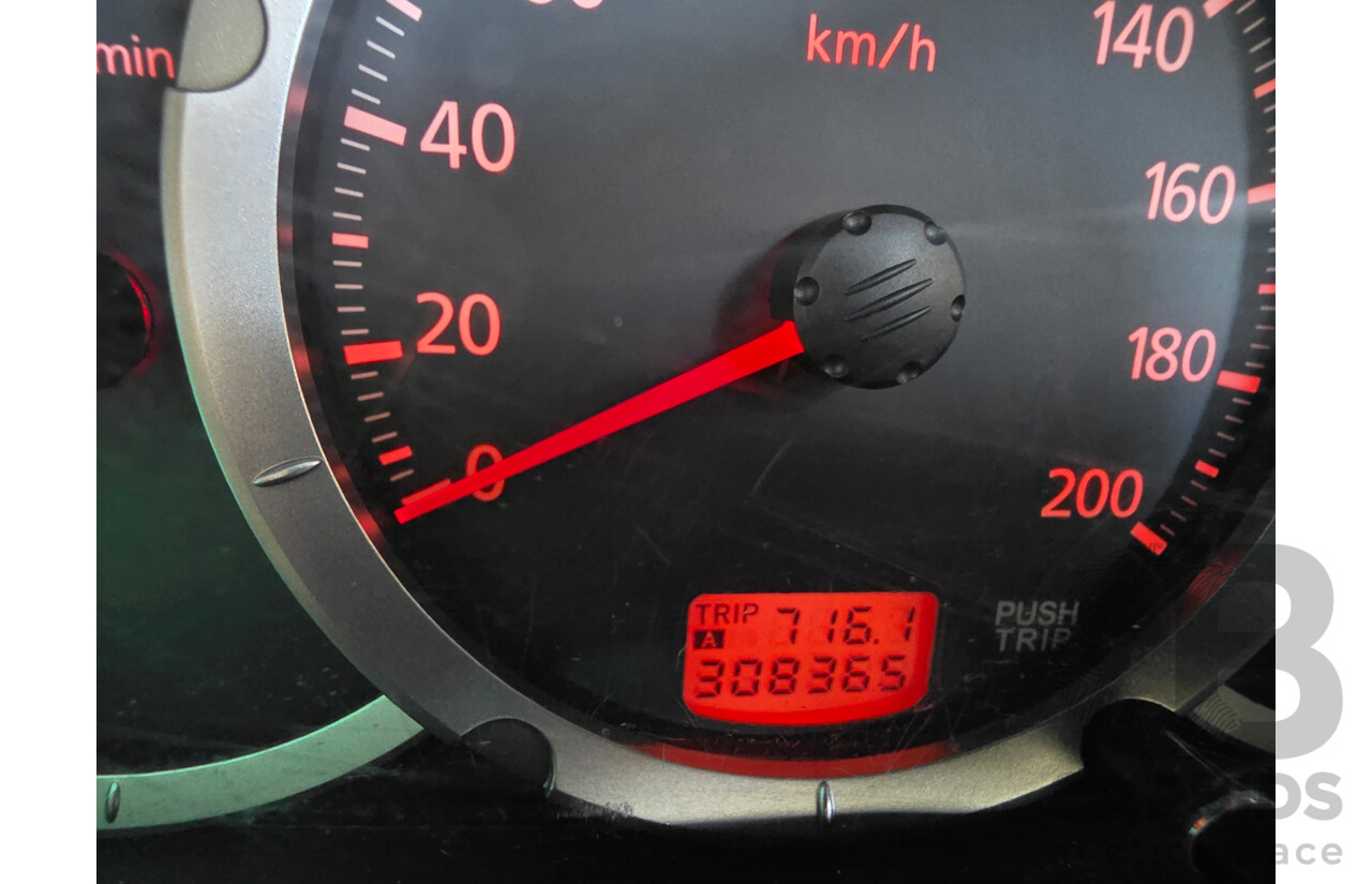 08/2011 Mitsubishi Triton GLX-R (4x4) MN MY11 Double Cab Utility White 2.5L