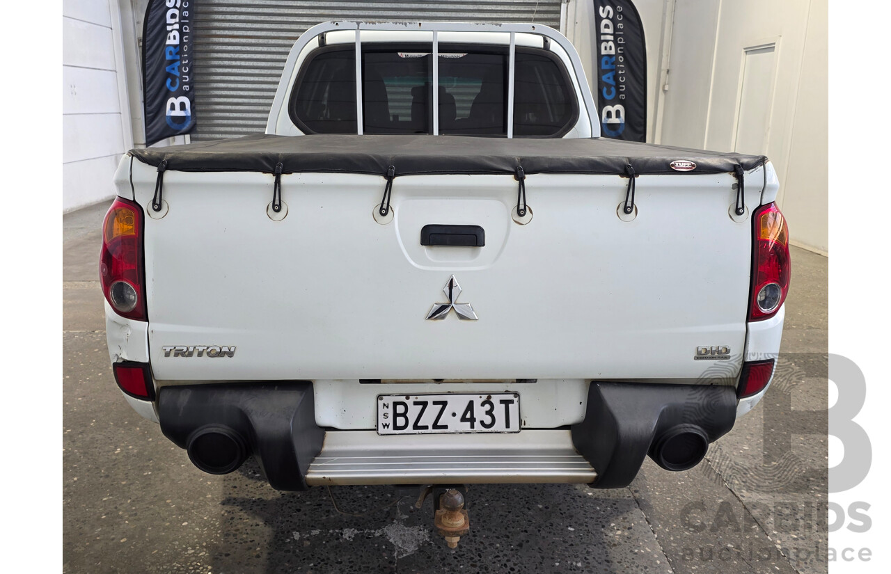 08/2011 Mitsubishi Triton GLX-R (4x4) MN MY11 Double Cab Utility White 2.5L