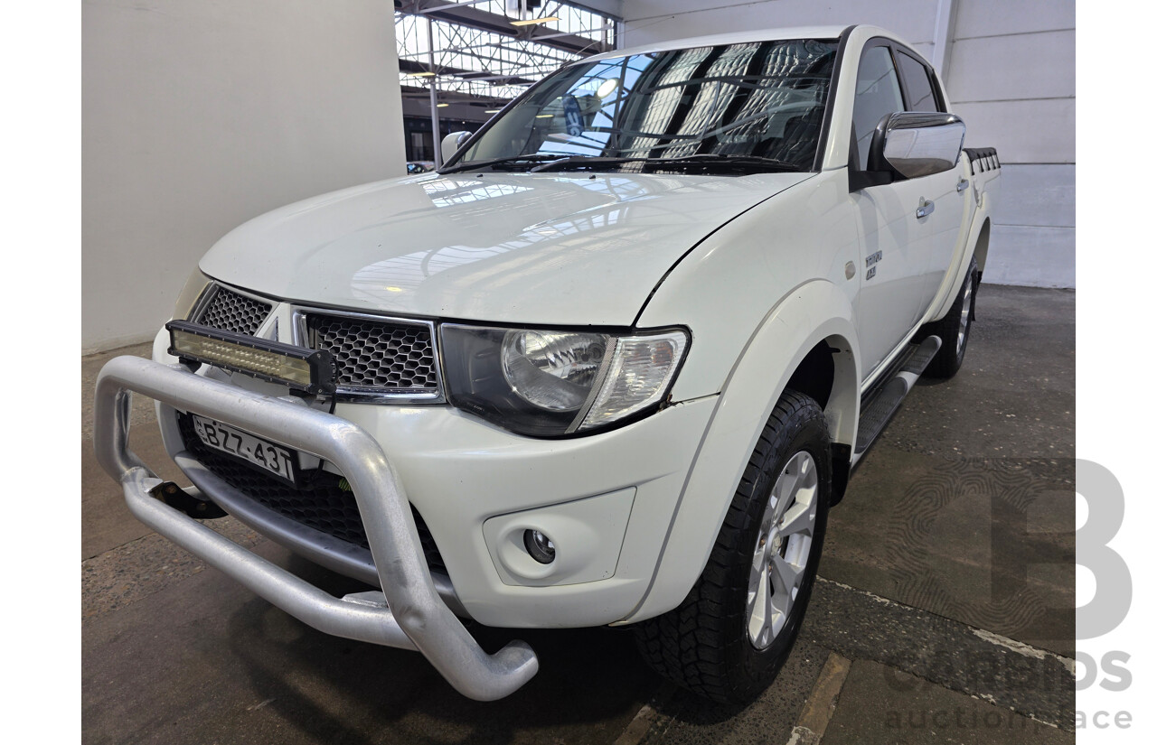 08/2011 Mitsubishi Triton GLX-R (4x4) MN MY11 Double Cab Utility White 2.5L