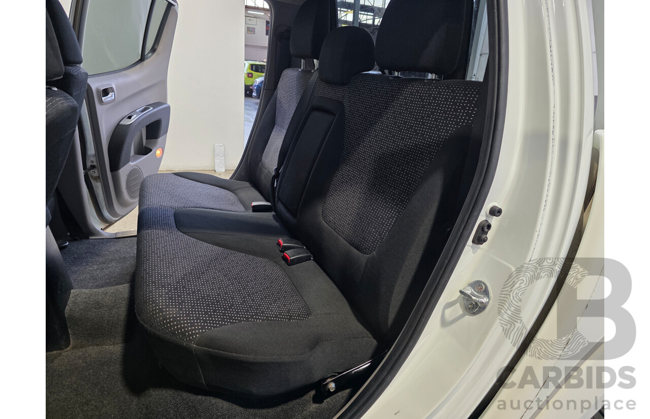 08/2011 Mitsubishi Triton GLX-R (4x4) MN MY11 Double Cab Utility White 2.5L