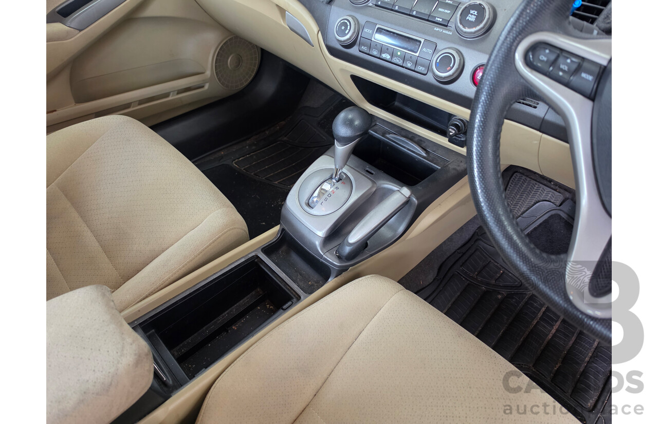 12/2007 Honda Civic Hybrid 40 4d Sedan Silver 1.3L