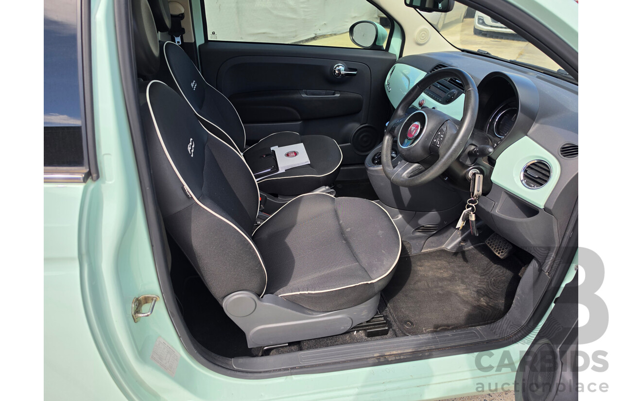 06/2015 Fiat 500 Lounge MY14 3d Hatchback Green 0.9L