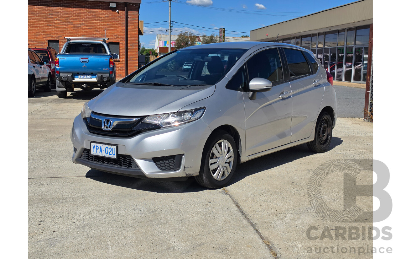 08/2016 Honda Jazz VTi GK MY16 5d Hatchback Silver 1.5L - Damaged WOVR N/A