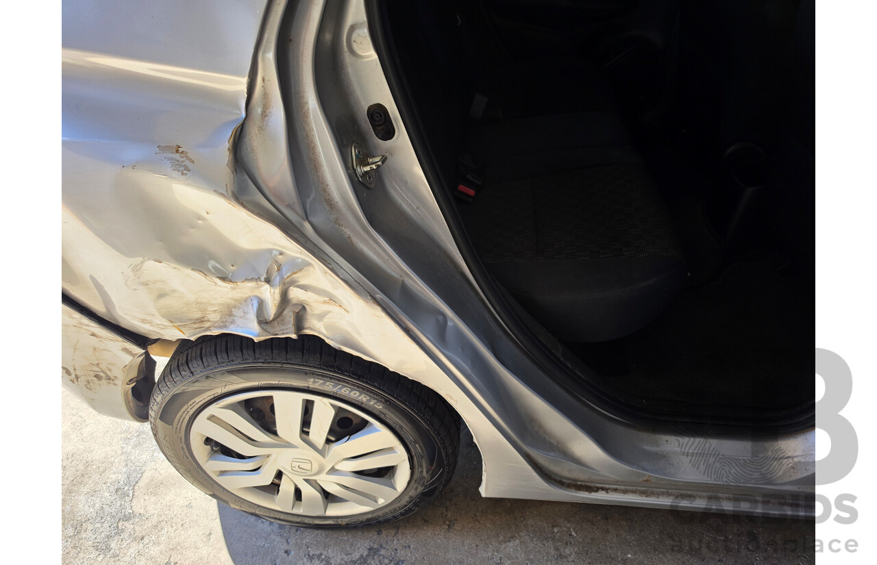 08/2016 Honda Jazz VTi GK MY16 5d Hatchback Silver 1.5L - Damaged WOVR N/A