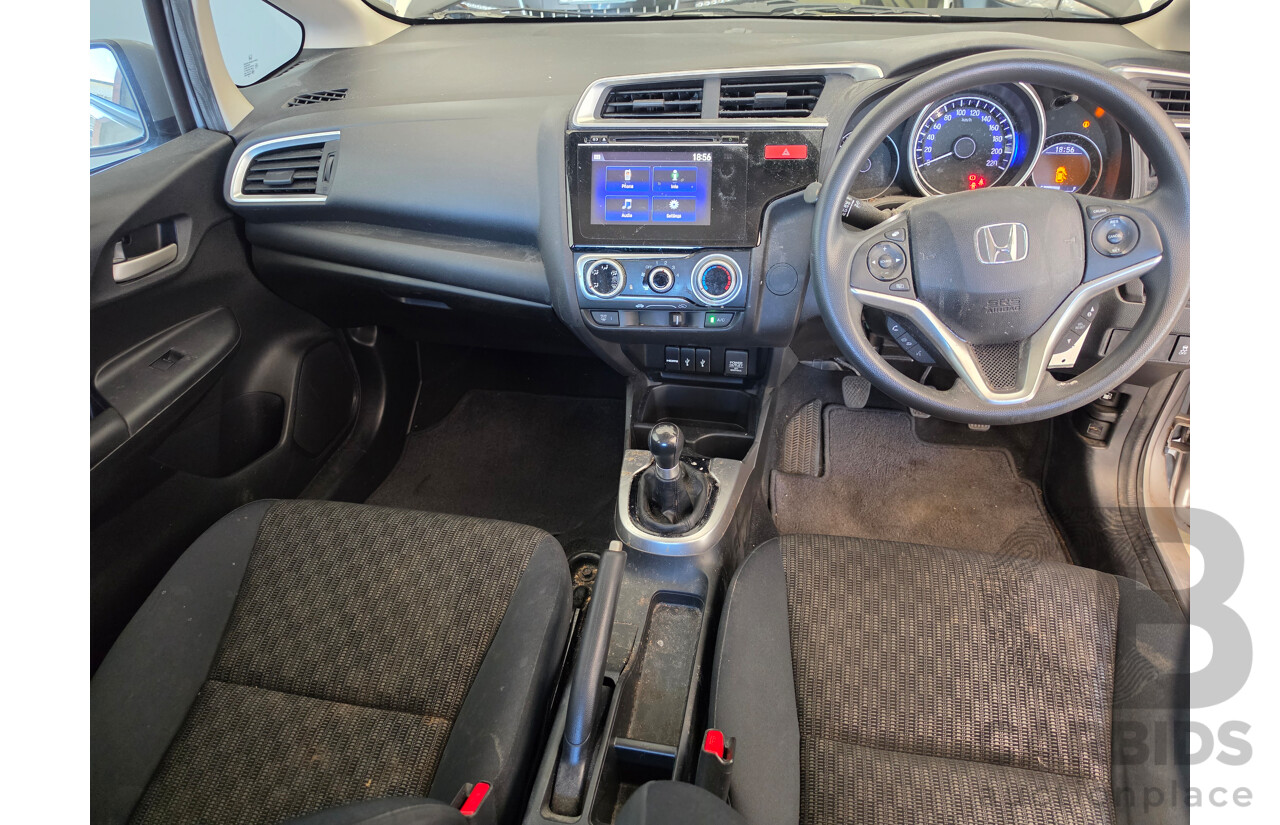 08/2016 Honda Jazz VTi GK MY16 5d Hatchback Silver 1.5L - Damaged WOVR N/A