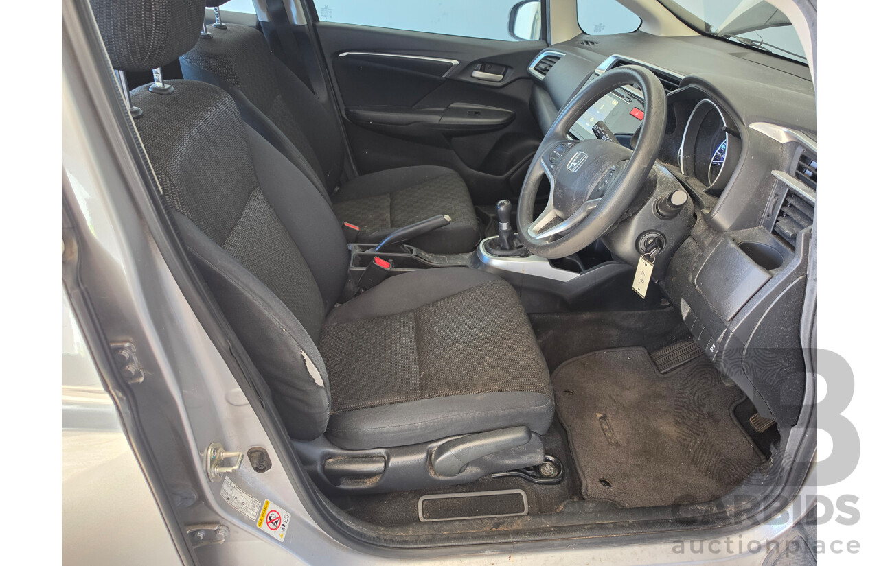08/2016 Honda Jazz VTi GK MY16 5d Hatchback Silver 1.5L - Damaged WOVR N/A