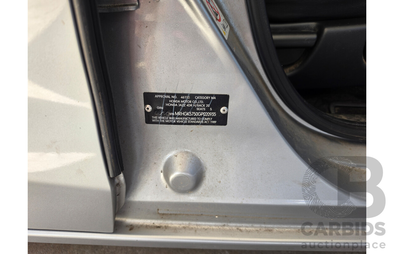 08/2016 Honda Jazz VTi GK MY16 5d Hatchback Silver 1.5L - Damaged WOVR N/A
