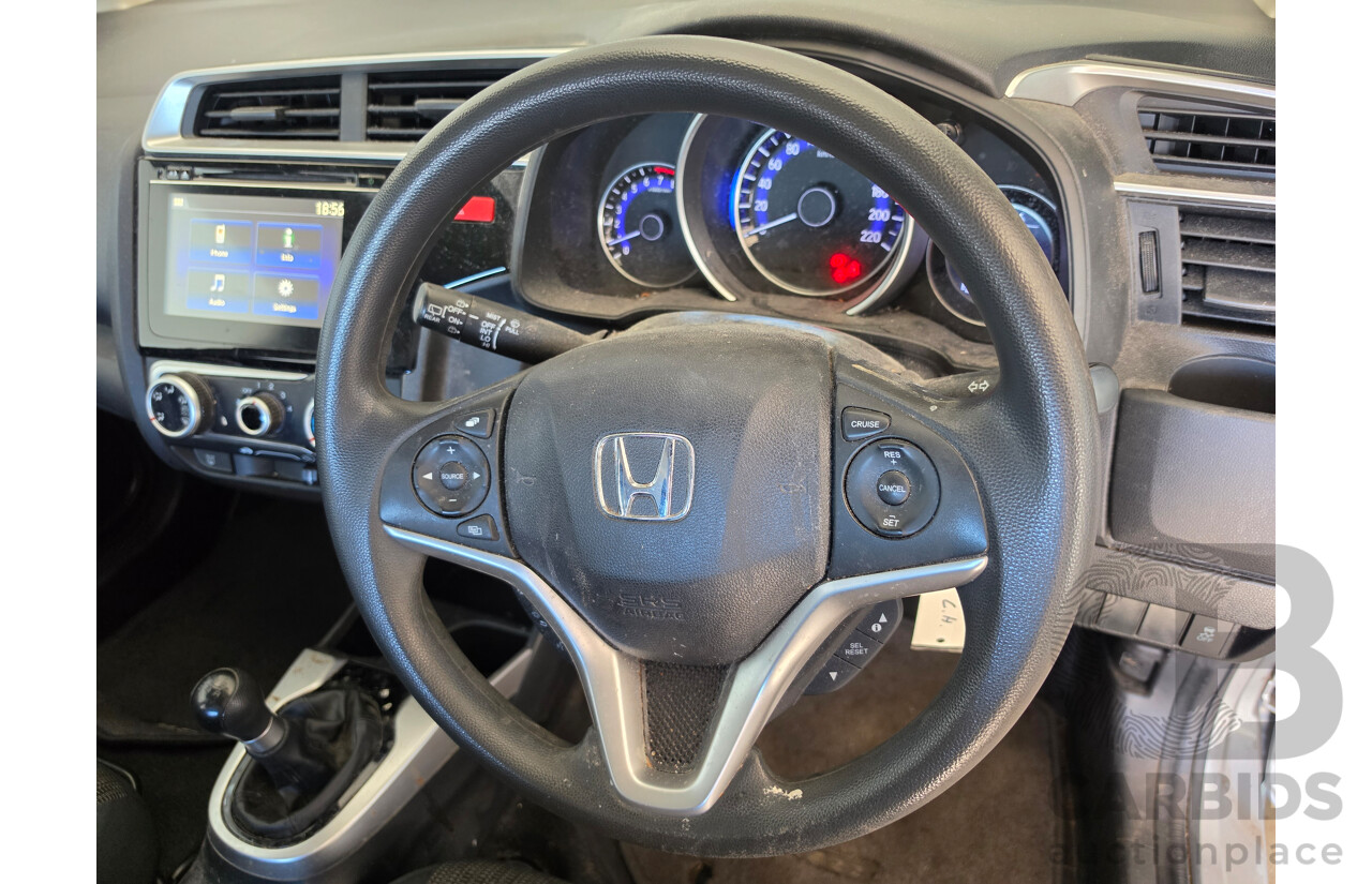 08/2016 Honda Jazz VTi GK MY16 5d Hatchback Silver 1.5L - Damaged WOVR N/A